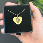 Collar corazon dorado grabado laser - Imagen