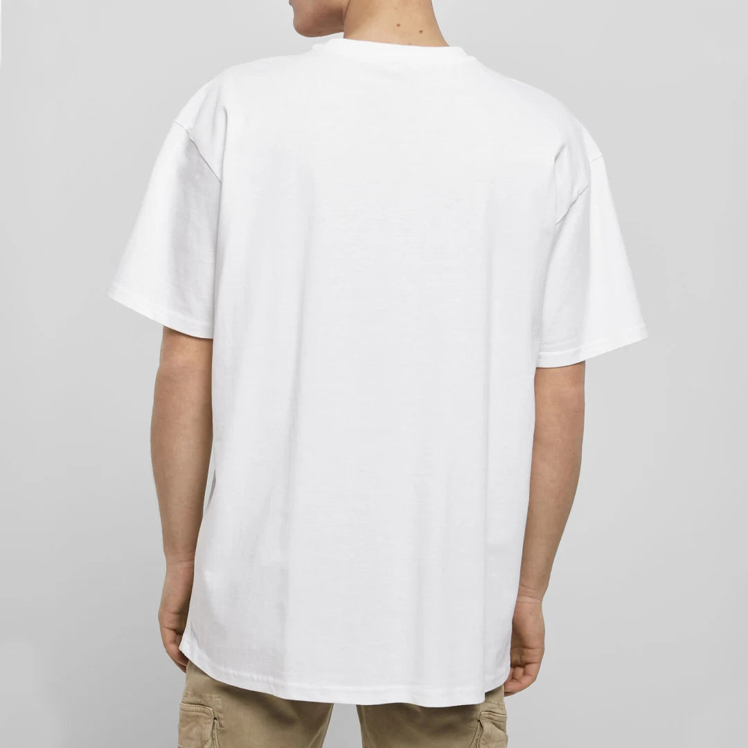 camiseta blanca oversize